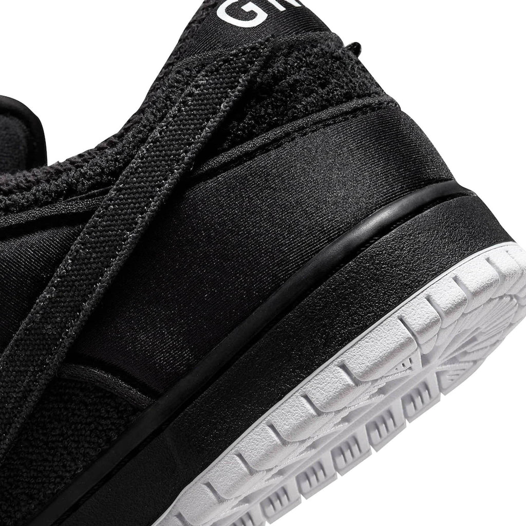 Nike SB x Gnarhunters Dunk Low