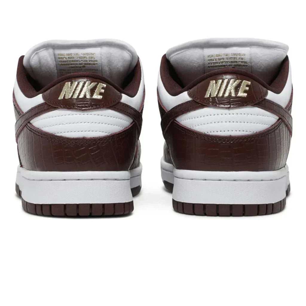 Nike SB x Supreme Dunk Low 'Barkroot Brown'